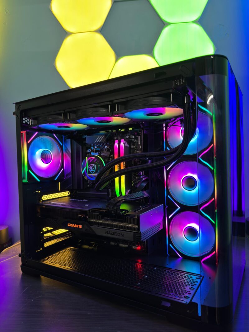 GeB GAMING AVANTGARDE BLACK - RX 7700XT - immagine 2