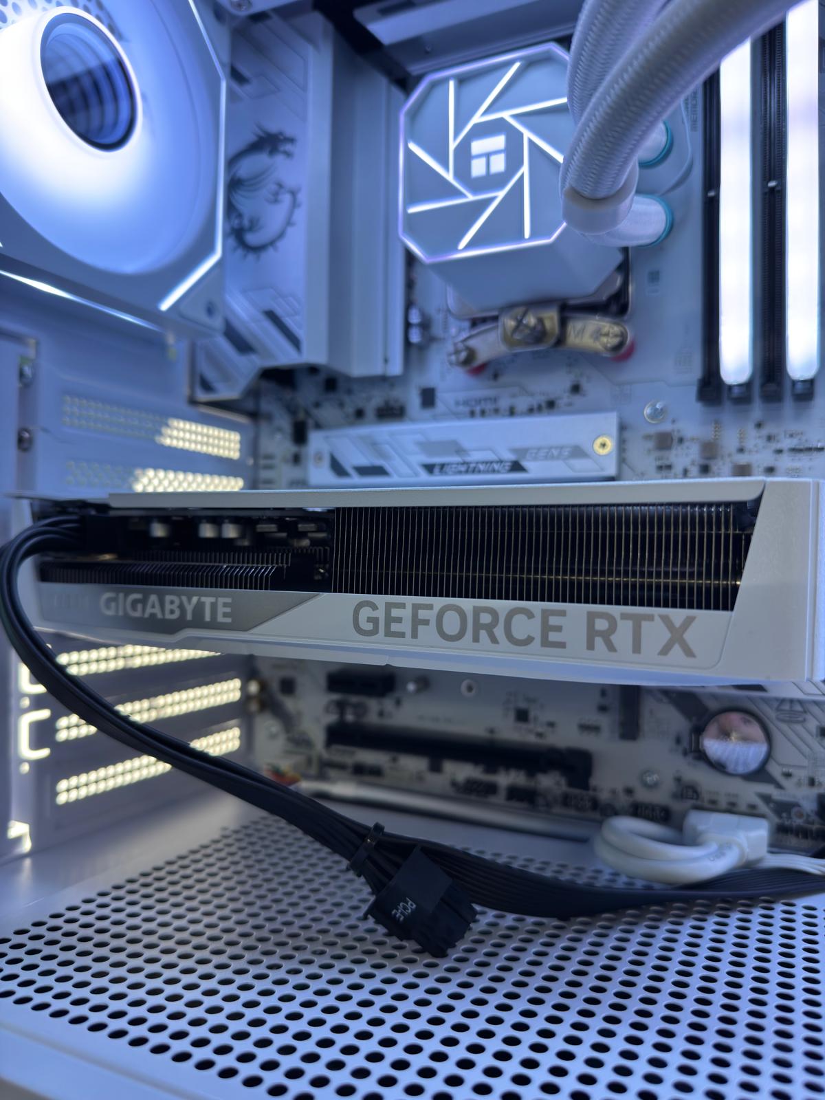 GeB GAMING SPECIAL WHITE - RTX 5060 TI - immagine 3