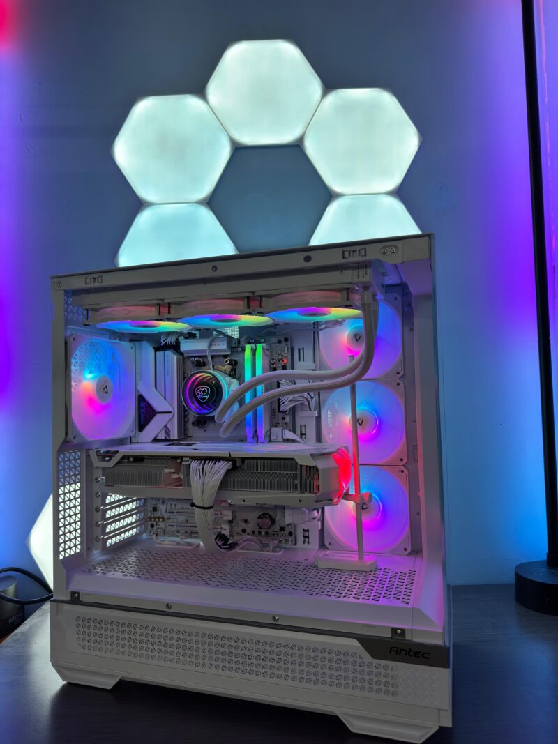 GeB GAMING EPIC WHITE - RX 9070 XT - immagine 3