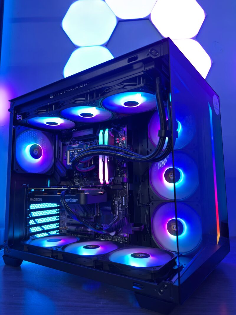 GeB GAMING AVANTGARDE - RX 9060 XT 16GB - immagine 2