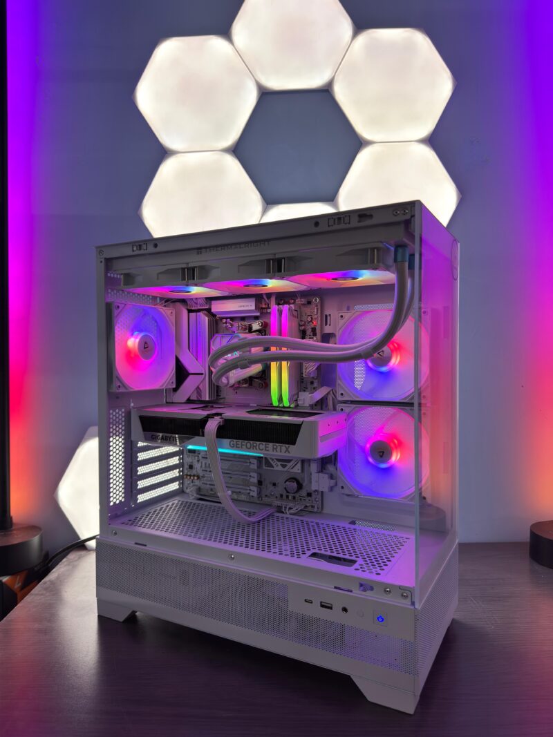 GeB GAMING SCHOOL RIG WHITE - RTX 5070 - immagine 5