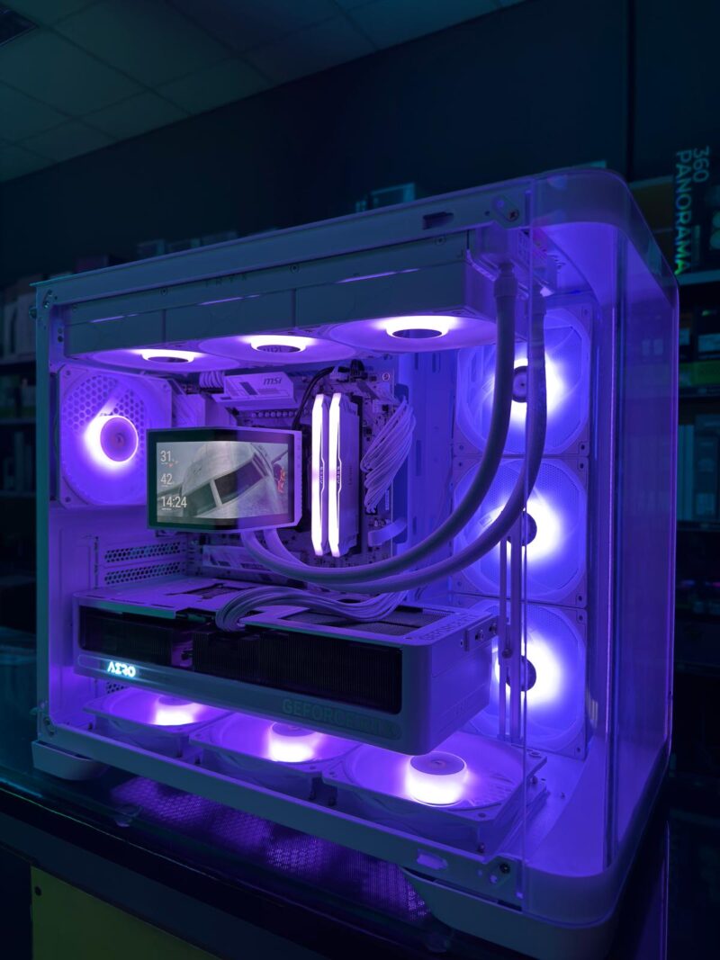 GeB GAMING VELGOR WHITE RTX 5070 TI - immagine 2