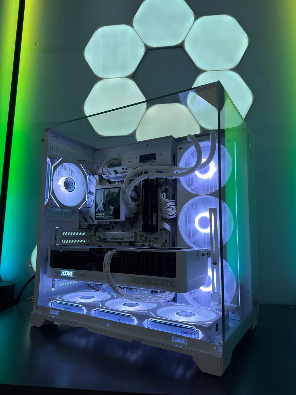 GeB GAMING WHITE DIAMOND - RTX 5070 TI - immagine 4