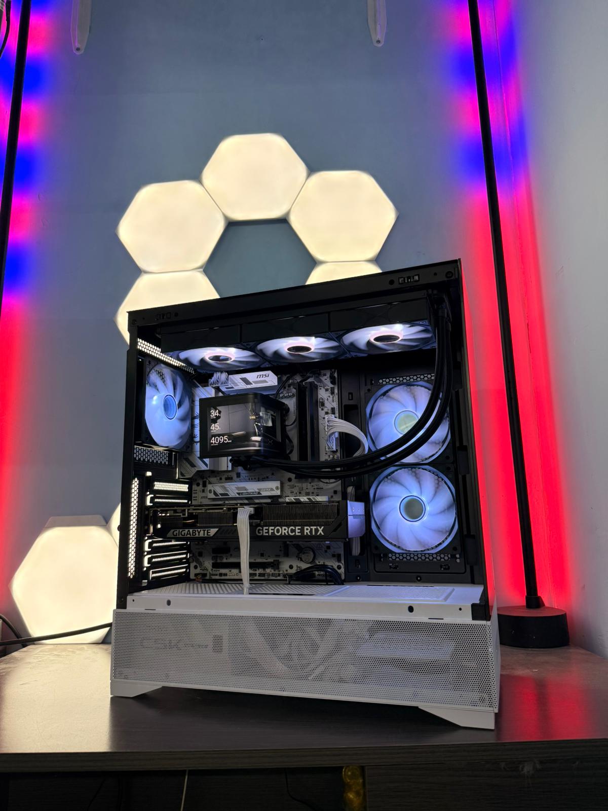 GeB CHRISTMAS 2025 - RTX 5070 - PRONTA CONSEGNA - immagine 2