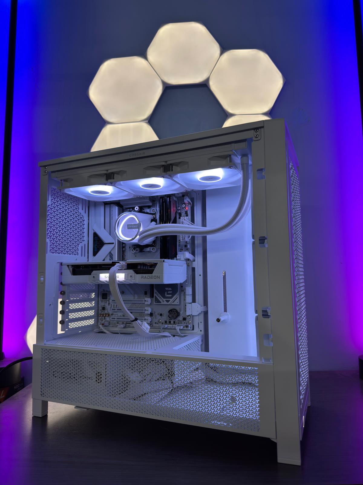 GeB GAMING HIKARI WHITE - RX 9060 XT 16G - PRONTA CONSEGNA - immagine 4