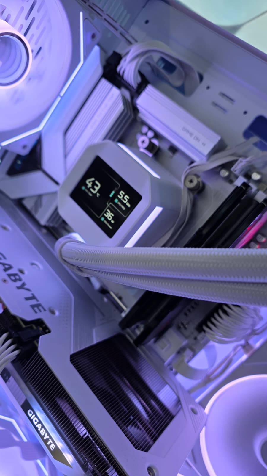 GeB GAMING KYRON - RX 9060 XT 16GB - PRONTA CONSEGNA - immagine 4