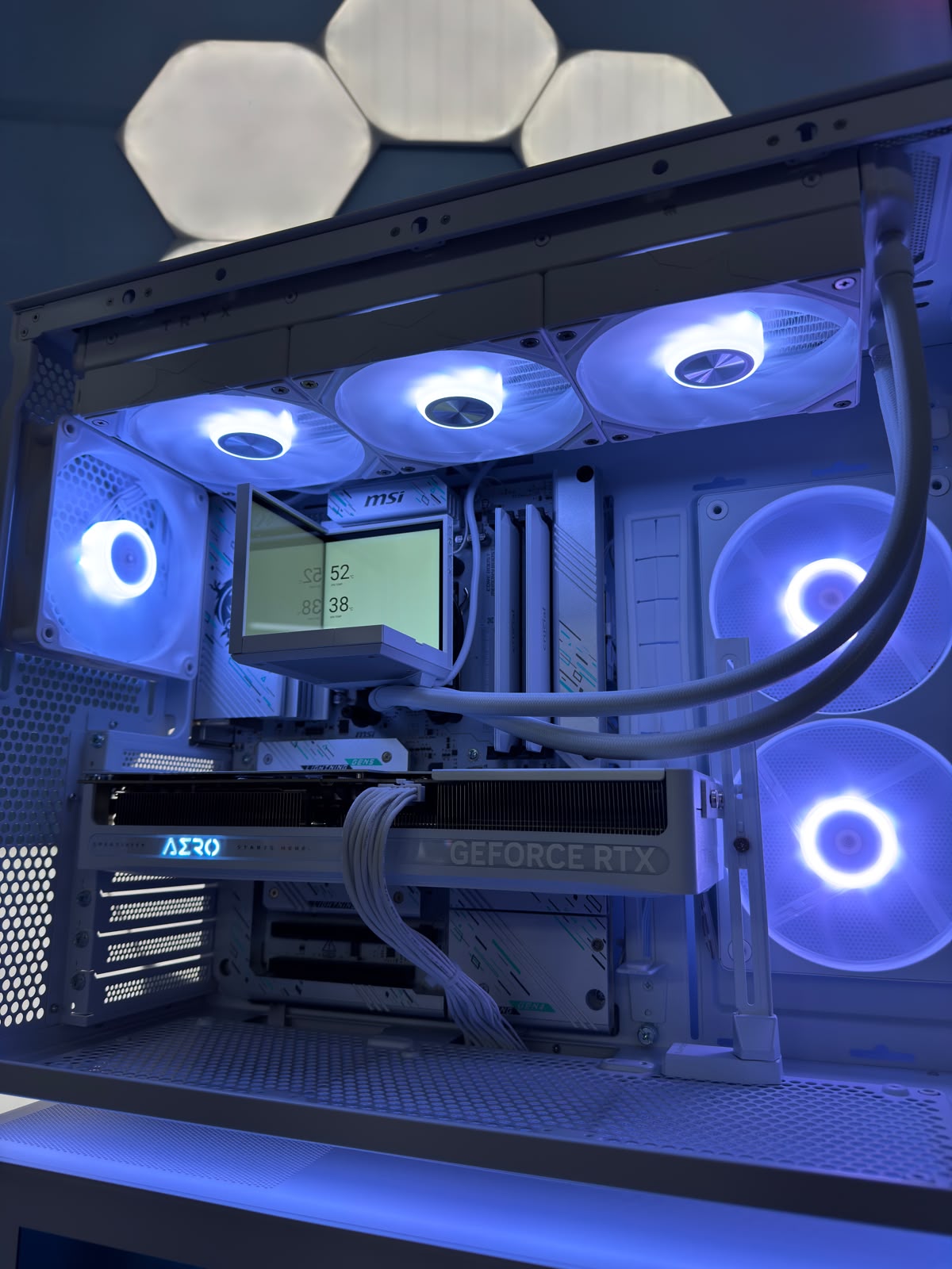 GeB GAMING PROJECT ZERO - RTX 5080 - immagine 4