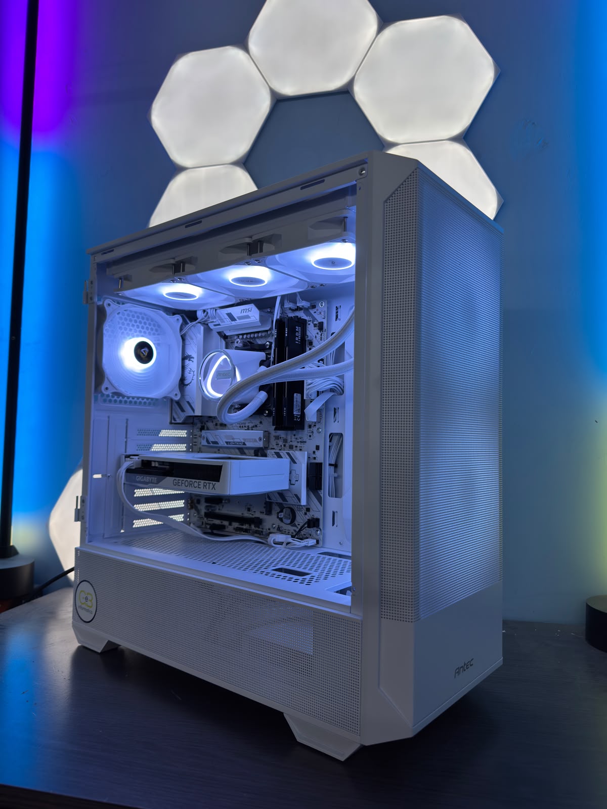 GeB GAMING RUMI WHITE - RTX 5060 - immagine 3