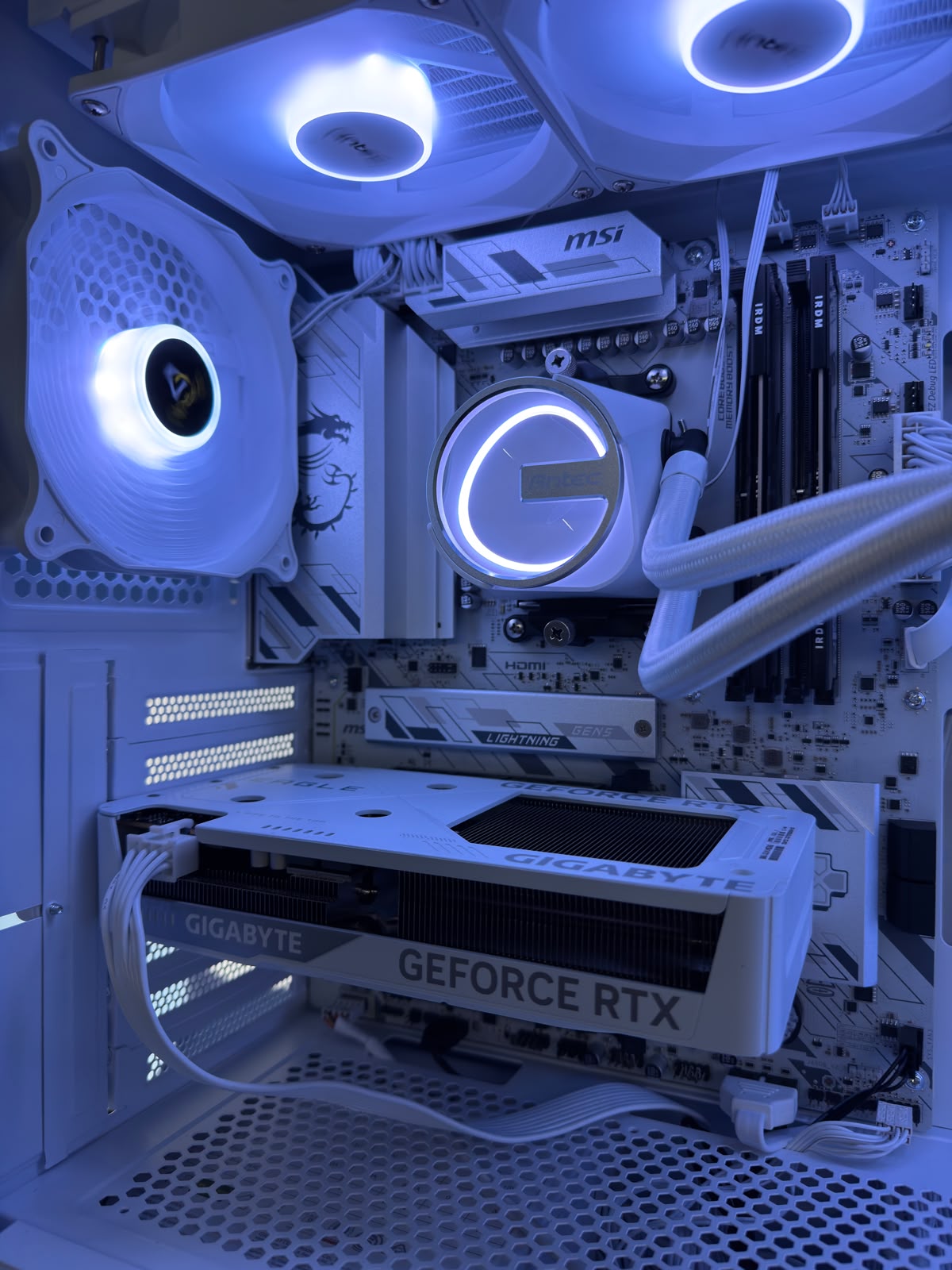 GeB GAMING RUMI WHITE - RTX 5060 - immagine 5