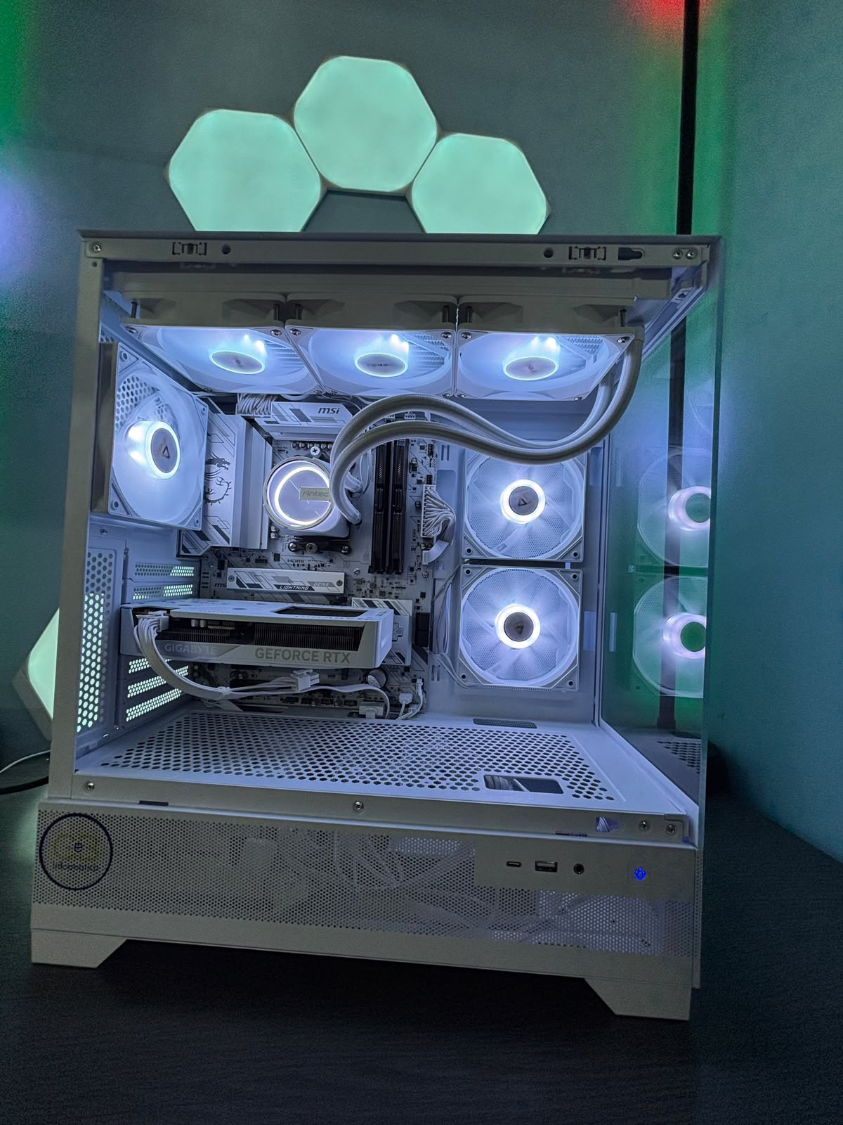GeB GAMING RUMI WHITE - RTX 5060 - immagine 3