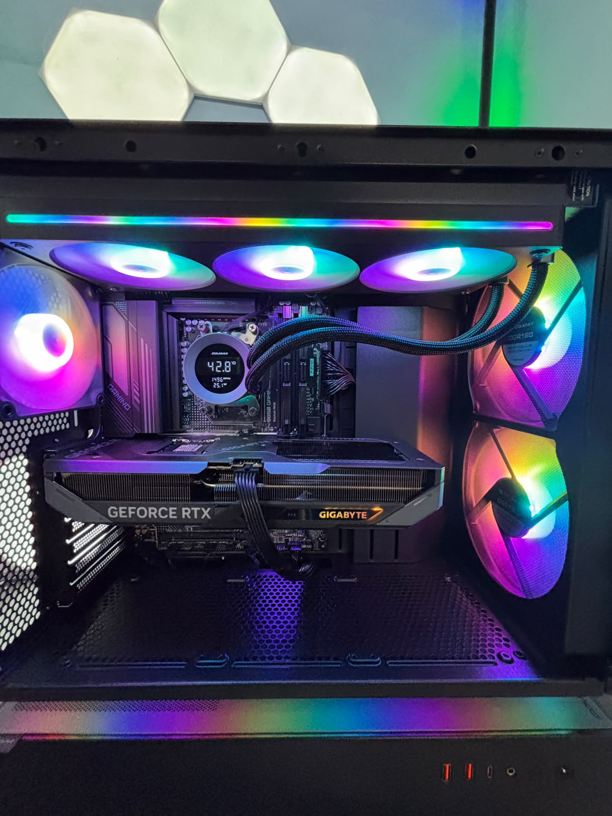 GeB GAMING PRESTIGE - RTX 5070 - immagine 4