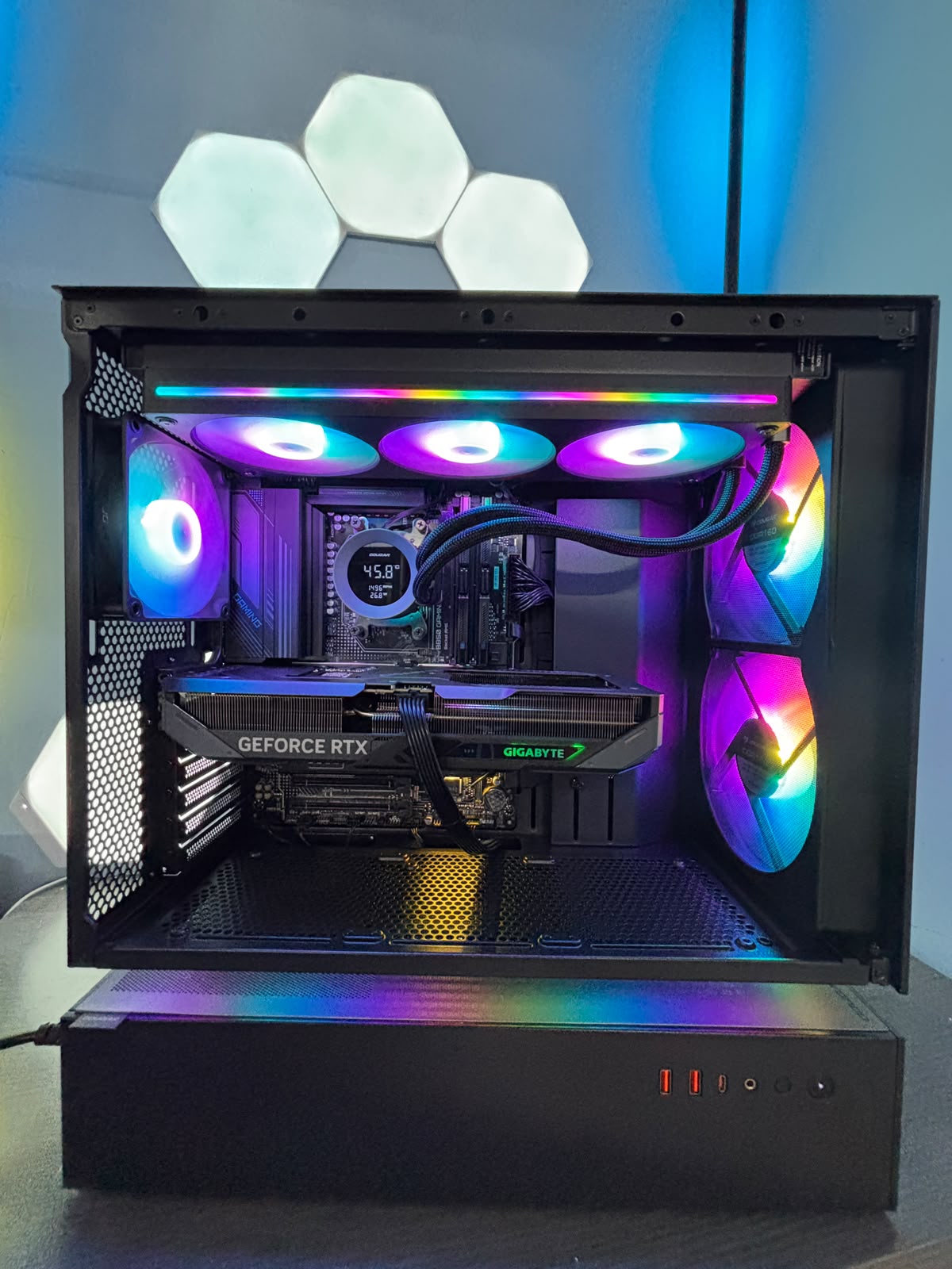GeB GAMING PRESTIGE - RTX 5070 - immagine 5