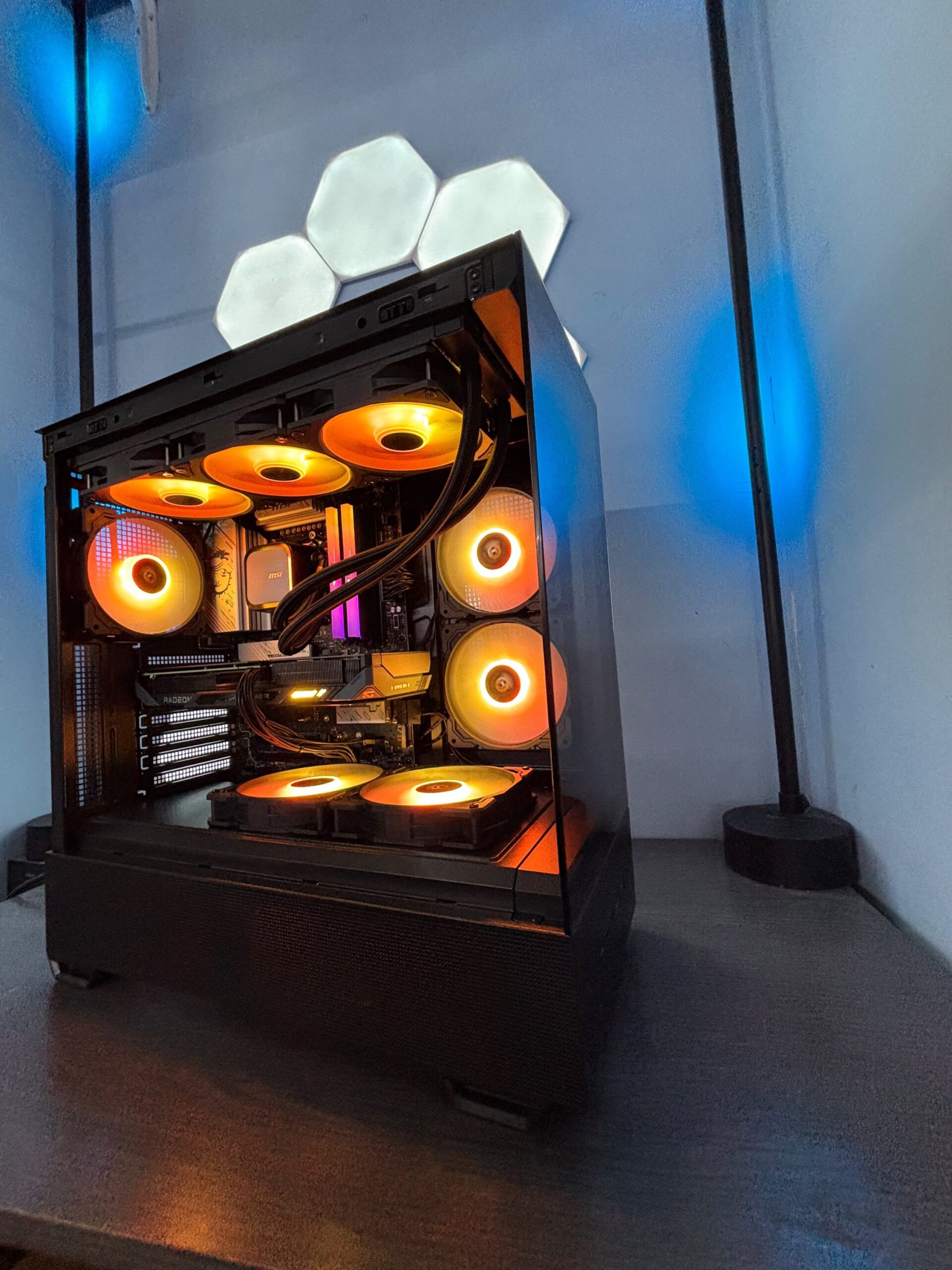 GeB GAMING COMPETITIVE AMD - RX 9060 XT 16GB - immagine 4