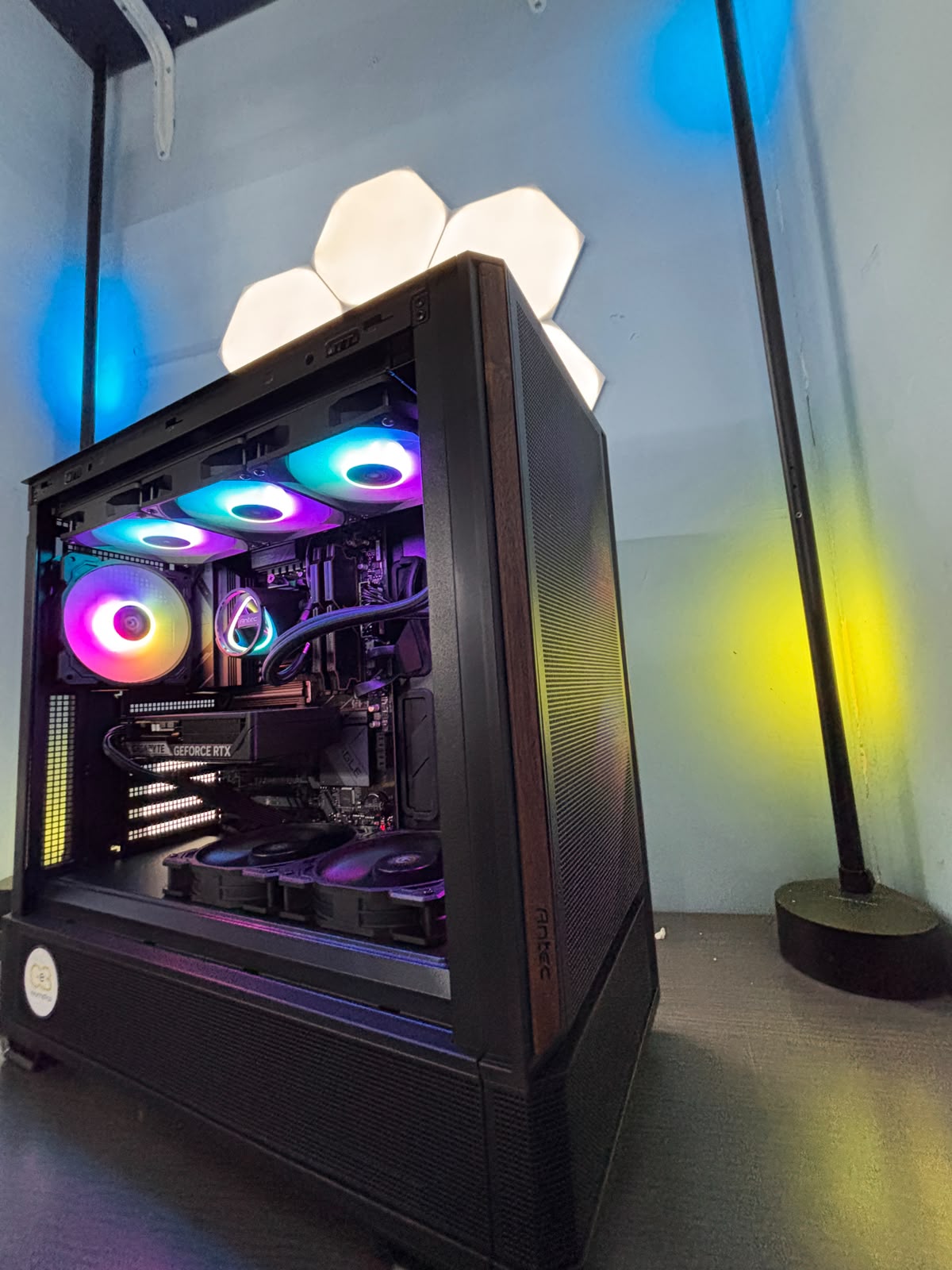 GeB GAMING FLIPPER - RTX 5060 - immagine 3