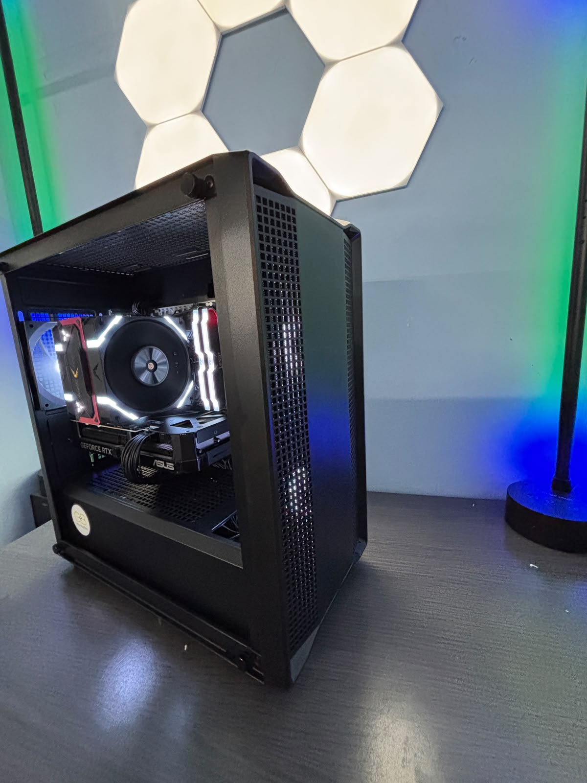 GeB GAMING STORM - RTX 5070 - immagine 2
