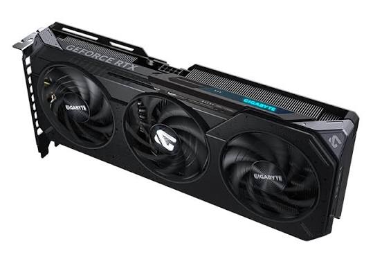 GIGABYTE RTX 5070 EAGLE OC 12GB - immagine 3