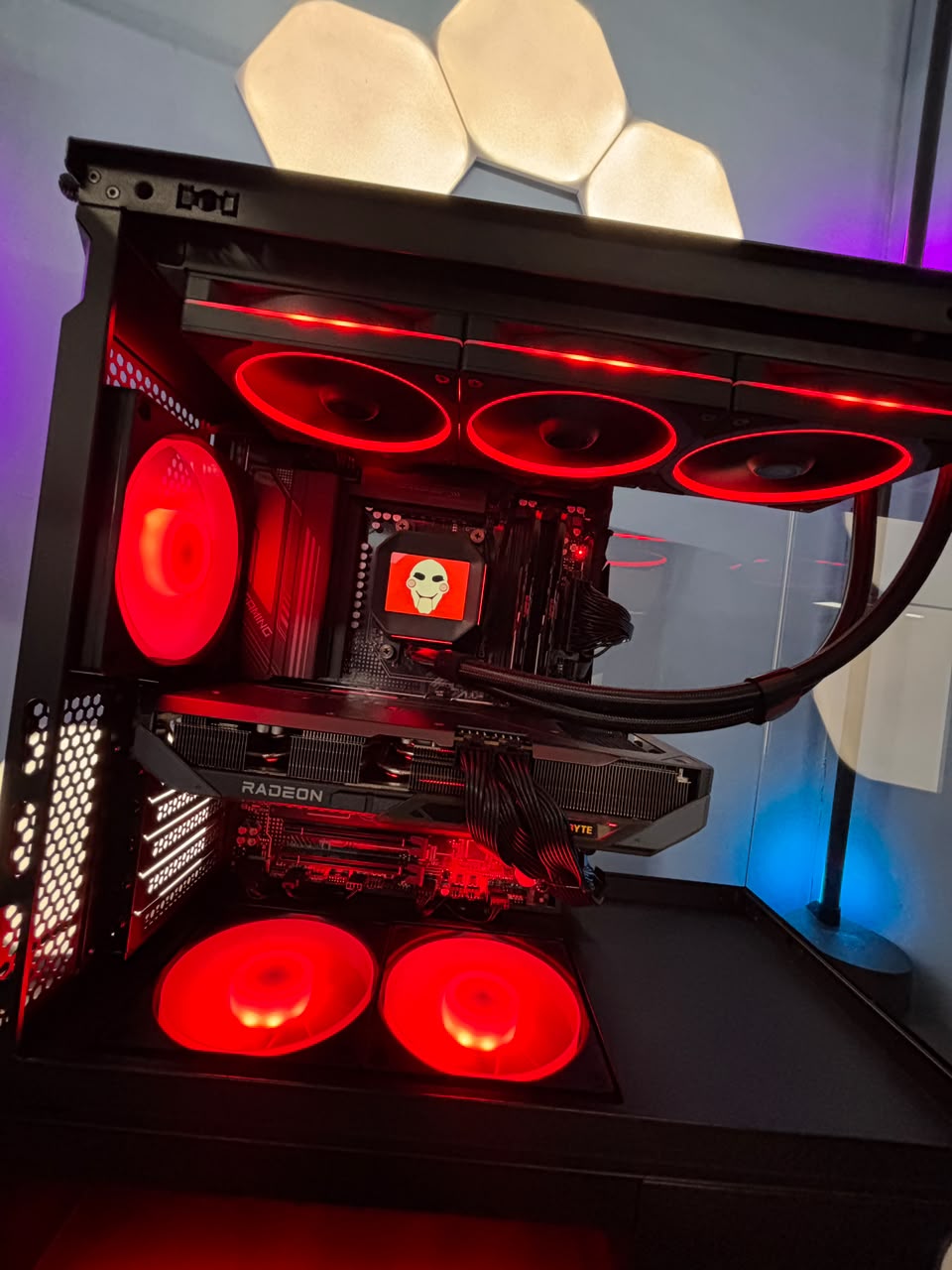 GeB GAMING MISTERY - RX 9070 GRE - LIMITED - - immagine 4