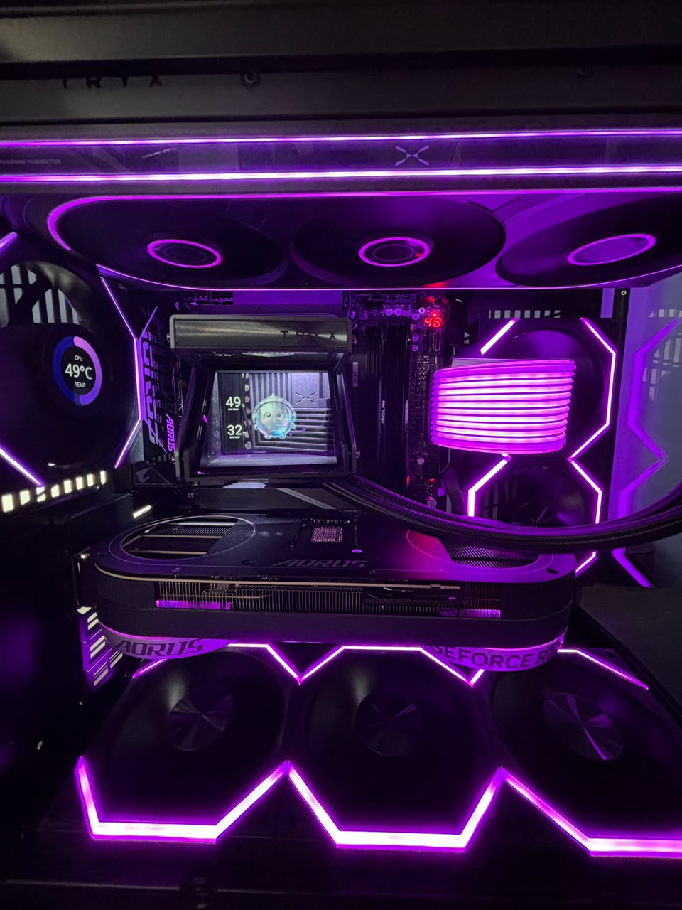 GeB GAMING VISION - RTX 5070 AORUS INFINITY - immagine 4
